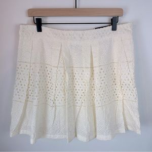 BANANA REPUBLIC White Eyelet Lace Skirt NWT | Size 14